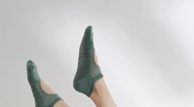 Silicone Non-Slip Low-Ankle Yoga Socks