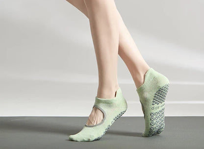 Silicone Non-Slip Low-Ankle Yoga Socks